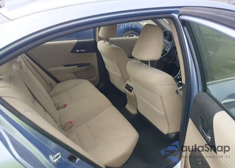 2017 Honda Accord Hybrid z USA, uszkodzony, nr VIN JHMCR6F38HC008220